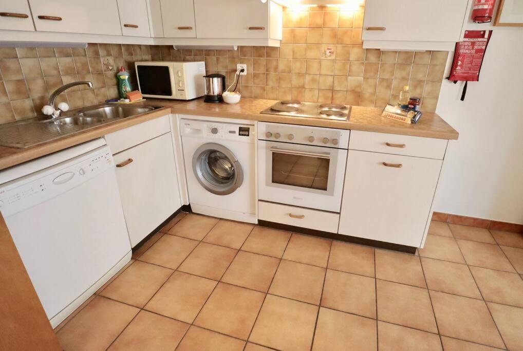 Comfortable, Very Well Located Between Train Station And Lake! Lausanne Ngoại thất bức ảnh