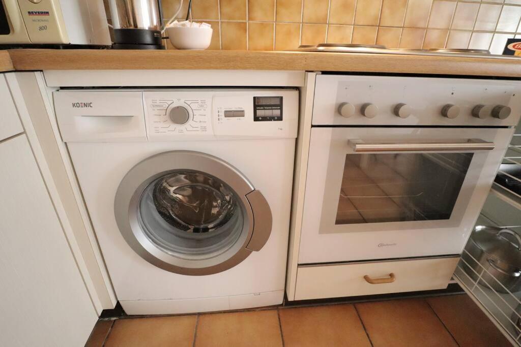 Comfortable, Very Well Located Between Train Station And Lake! Lausanne Ngoại thất bức ảnh